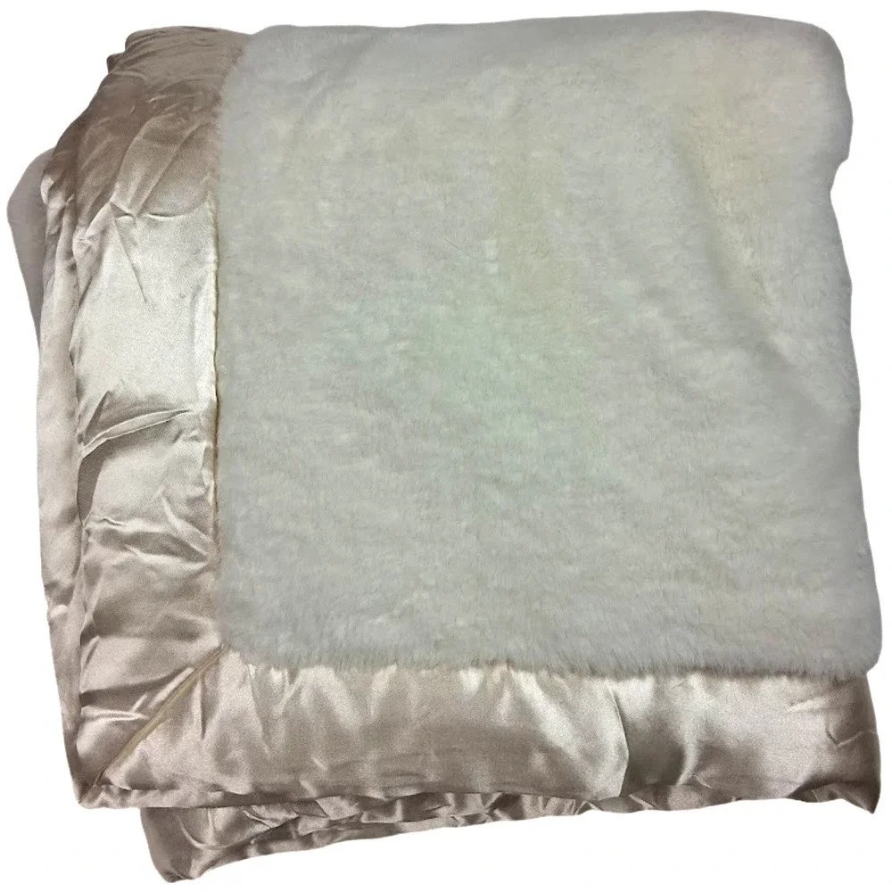 Cloud Island Solid Beige Cream Plush Baby Blanket Satin Trim Thick Unisex Target